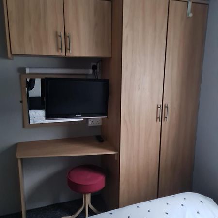 53 Kingsgate Lower Hyde 尚克林 外观 照片